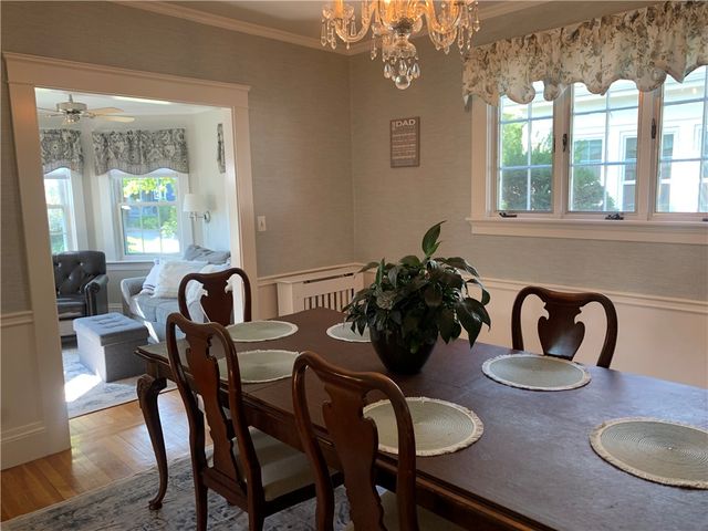 31 Elmcrest Avenue, Providence, RI 02908