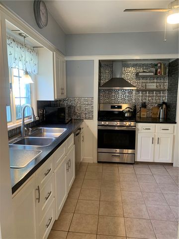 31 Elmcrest Avenue, Providence, RI 02908