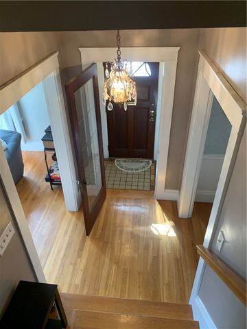 31 Elmcrest Avenue, Providence, RI 02908