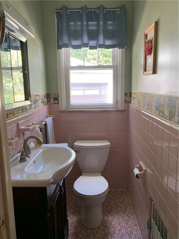 31 Elmcrest Avenue, Providence, RI 02908