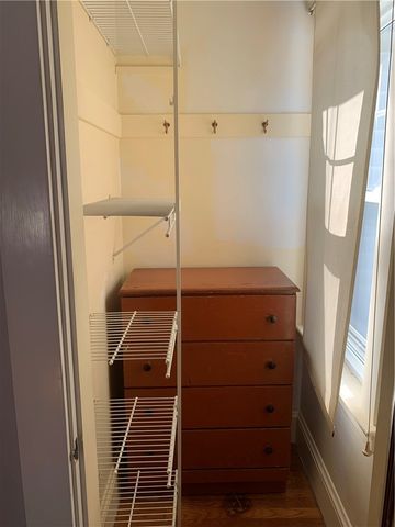 31 Elmcrest Avenue, Providence, RI 02908