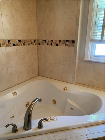 31 Elmcrest Avenue, Providence, RI 02908