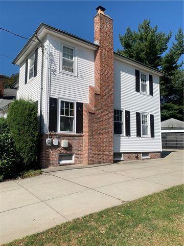 31 Elmcrest Avenue, Providence, RI 02908