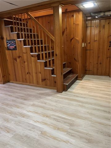 31 Elmcrest Avenue, Providence, RI 02908