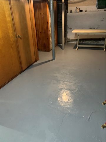 31 Elmcrest Avenue, Providence, RI 02908