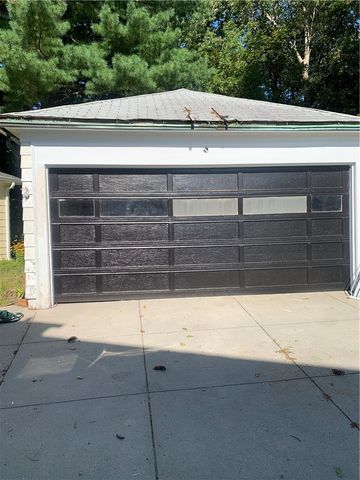 31 Elmcrest Avenue, Providence, RI 02908