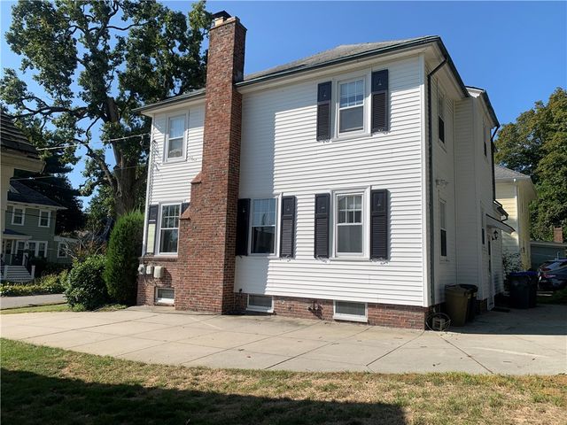 31 Elmcrest Avenue, Providence, RI 02908