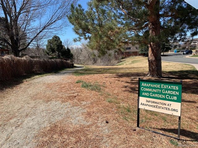 6570 S Madison Ct, Centennial, CO 80121