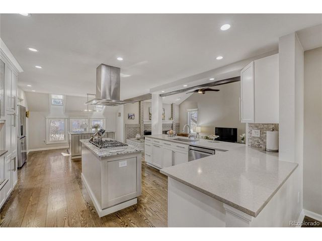 6570 S Madison Ct, Centennial, CO 80121