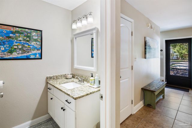 5904 Grotto Ave, Pensacola, FL 32507