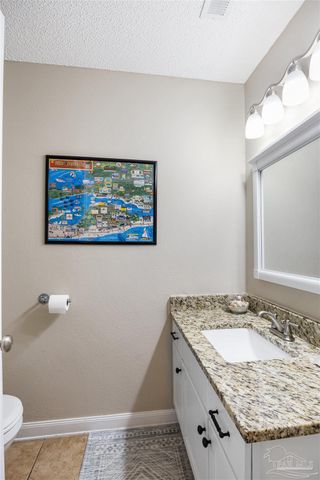 5904 Grotto Ave, Pensacola, FL 32507