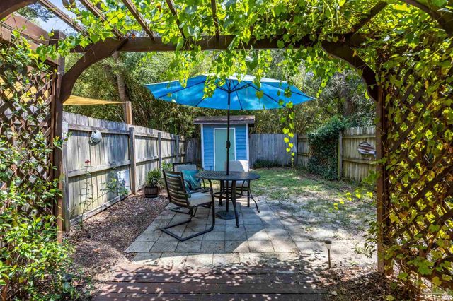 5904 Grotto Ave, Pensacola, FL 32507