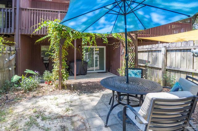 5904 Grotto Ave, Pensacola, FL 32507