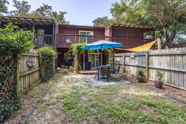 5904 Grotto Ave, Pensacola, FL 32507