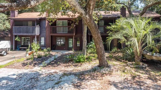 5904 Grotto Ave, Pensacola, FL 32507