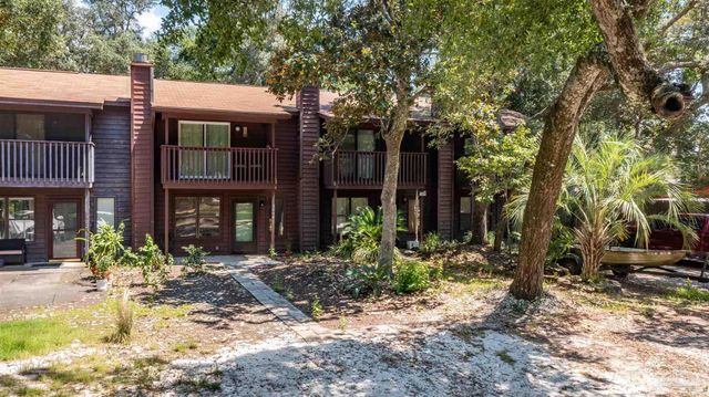 5904 Grotto Ave, Pensacola, FL 32507