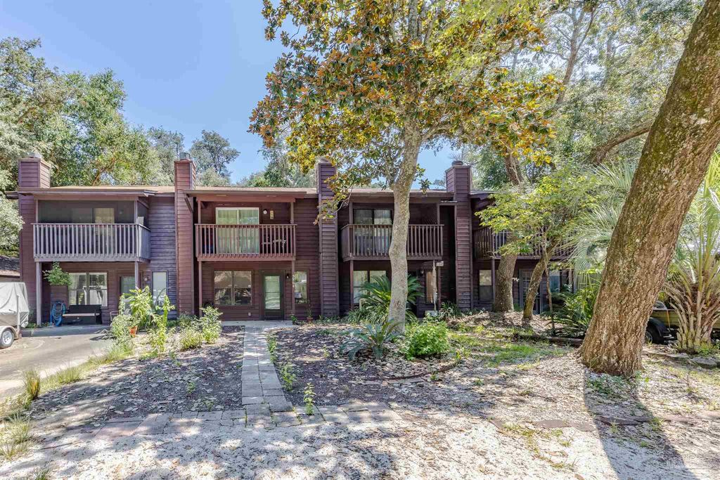 5904 Grotto Ave, Pensacola, FL 32507