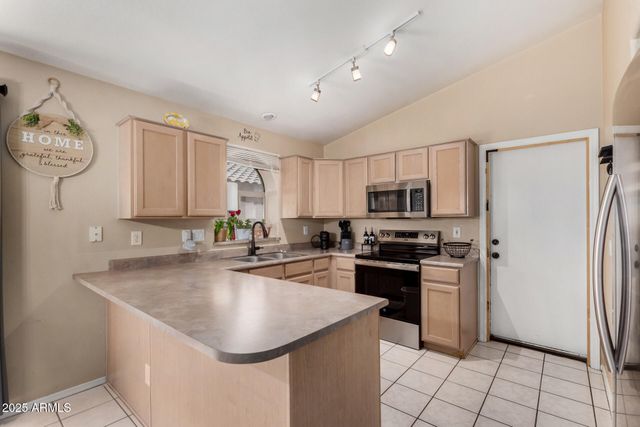 15231 W MELISSA Lane, Surprise, AZ 85374