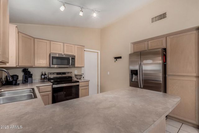 15231 W MELISSA Lane, Surprise, AZ 85374