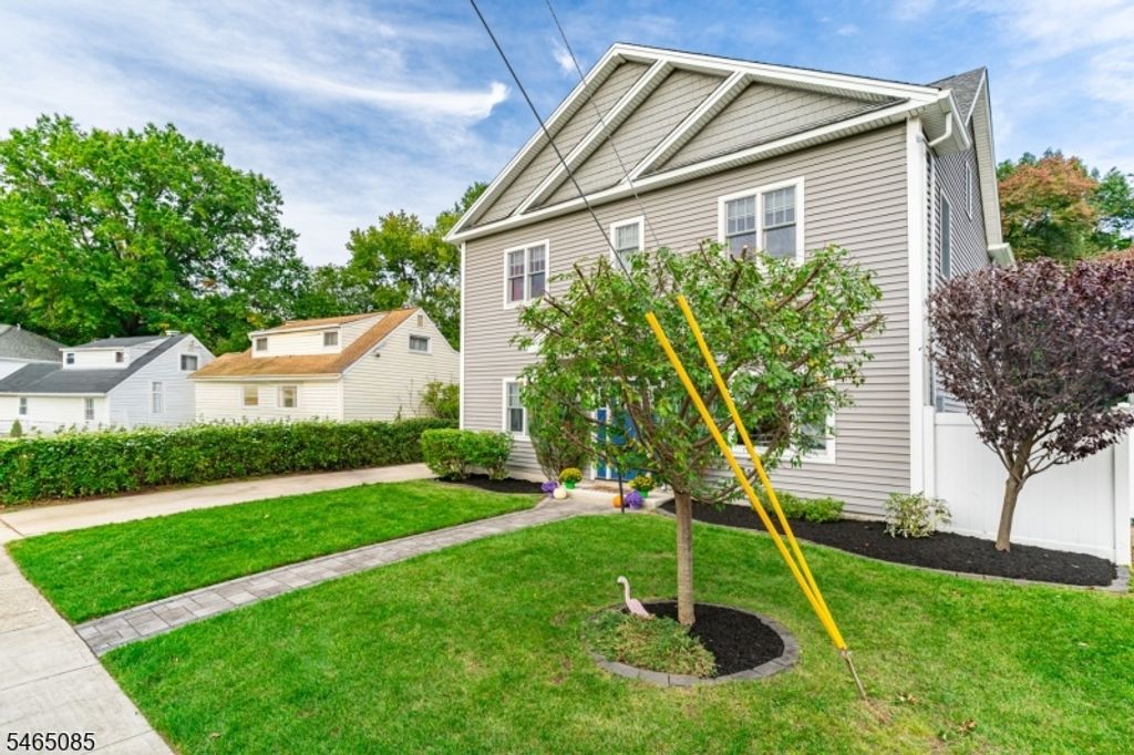 27 Marshall Pl, Sayreville Boro, NJ 08872 — photo 3