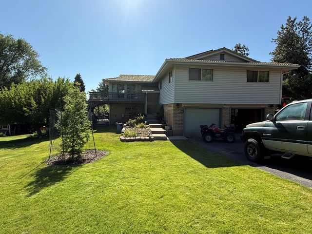 7575 Cannon Avenue, Klamath Falls, OR 97603