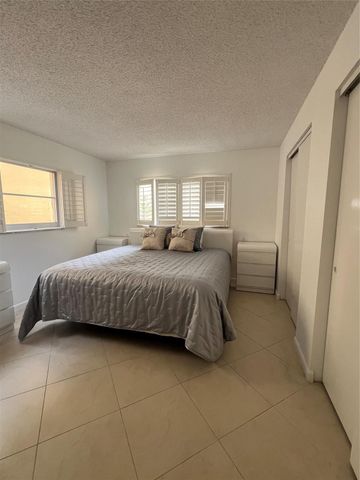 2615 NE 3rd Court 213, Boynton Beach, FL 33435