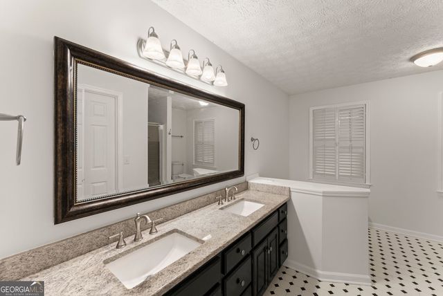 4001 Catawba Ridge, Gainesville, GA 30506