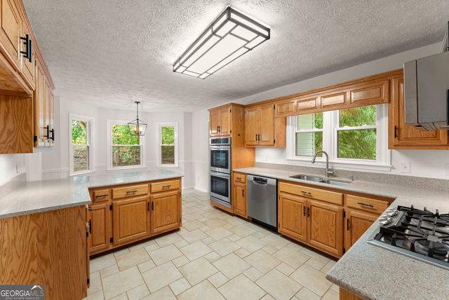 4001 Catawba Ridge, Gainesville, GA 30506
