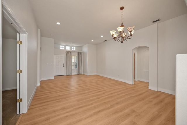 5325 Dasco Way, Sacramento, CA 95835