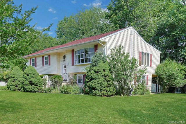 635 Gilbert Avenue, Pearl River, NY 10965