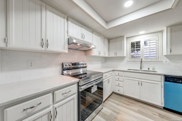 6415 Edinborough, San Antonio, TX 78238