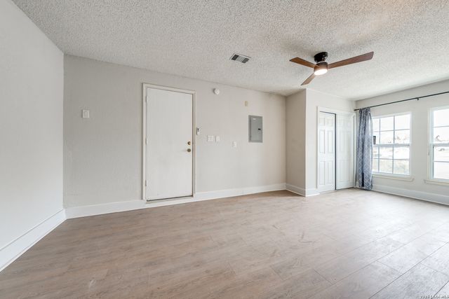 6415 Edinborough, San Antonio, TX 78238