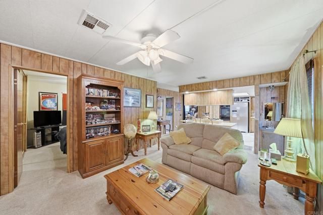 2130 Sunset Drive SPC 94, Vista, CA 92081