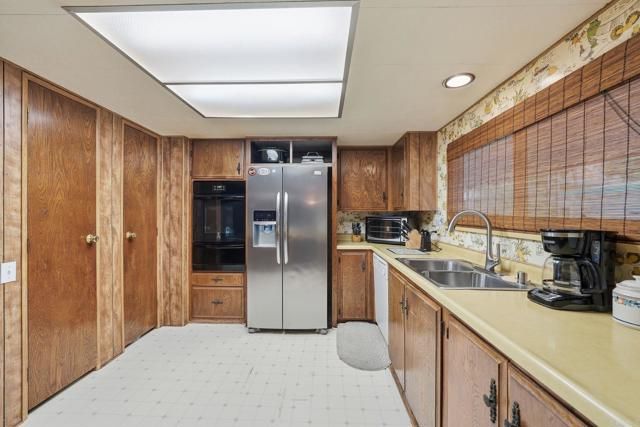 2130 Sunset Drive SPC 94, Vista, CA 92081