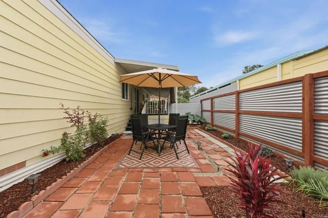 2130 Sunset Drive SPC 94, Vista, CA 92081