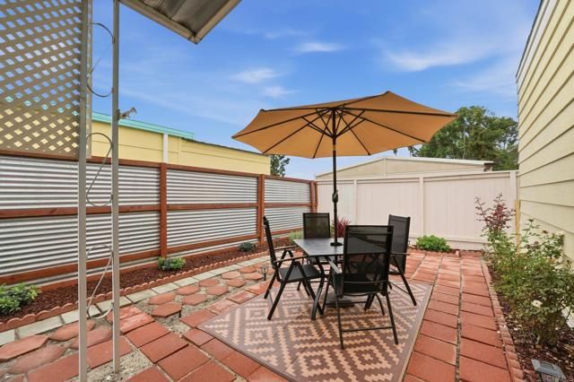 2130 Sunset Drive SPC 94, Vista, CA 92081