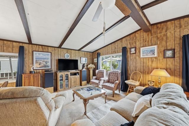 2130 Sunset Drive SPC 94, Vista, CA 92081