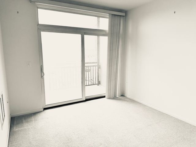 801 Village Center Drive 204, Burr Ridge, IL 60527