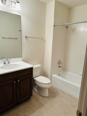 801 Village Center Drive 204, Burr Ridge, IL 60527