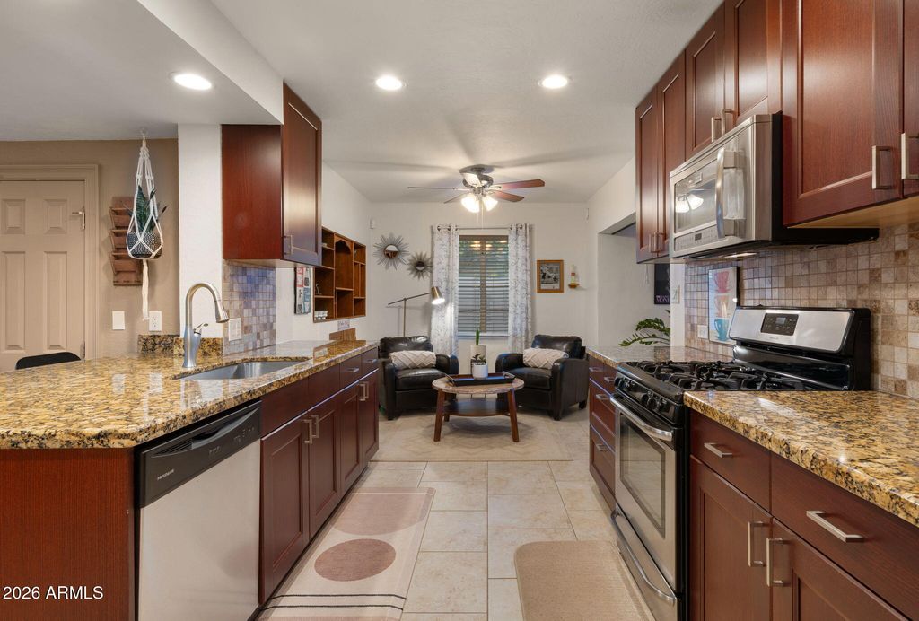 218 W ROMA Avenue, Phoenix, AZ 85013 — photo 3