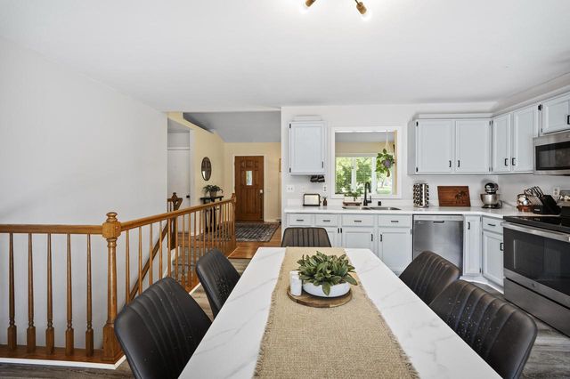 833 W Mohawk TRAIL, De Forest, WI 53532