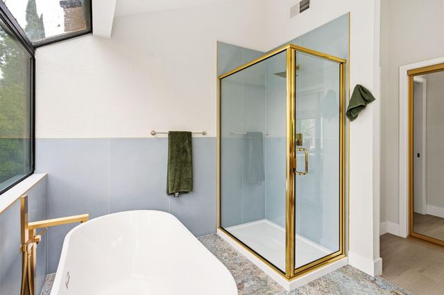 231 Portinao Cir, Sacramento, CA 95831