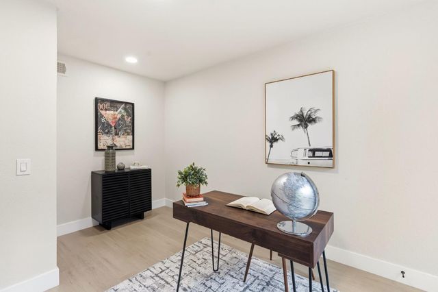 231 Portinao Cir, Sacramento, CA 95831