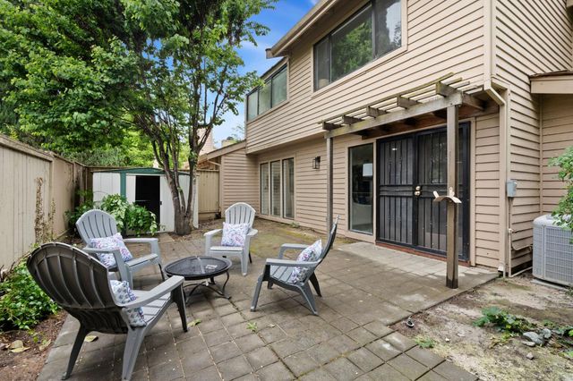 231 Portinao Cir, Sacramento, CA 95831