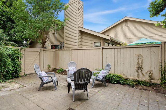 231 Portinao Cir, Sacramento, CA 95831