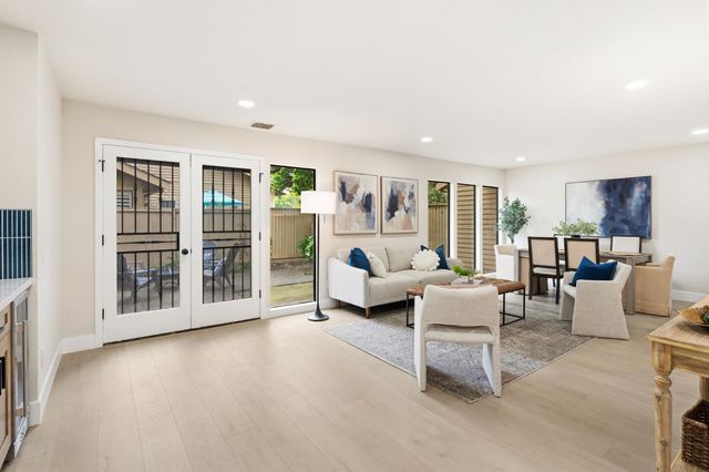 231 Portinao Cir, Sacramento, CA 95831