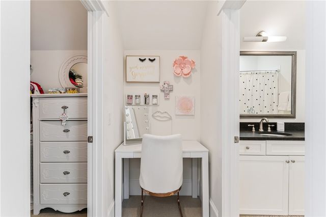 1077 Sinclair Point, St Simons Island, GA 31522