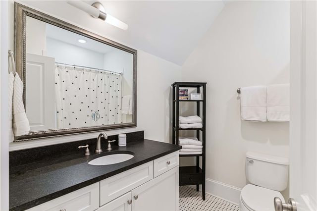 1077 Sinclair Point, St Simons Island, GA 31522