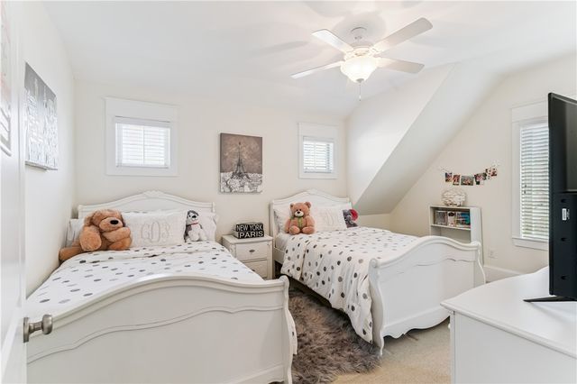 1077 Sinclair Point, St Simons Island, GA 31522