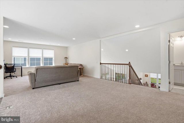 3912 INDEPENDENCE DR, Easton, PA 18045